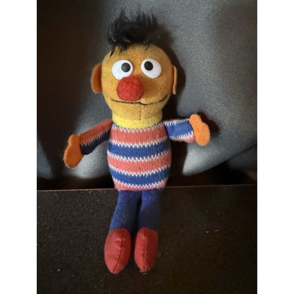 Vintage 1985 Ernie Sesame Street Applause Stuffed Plushie Toy 6 Inches Retro 80s